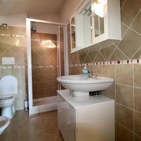 Apartmán La Mansarda In Pineta *