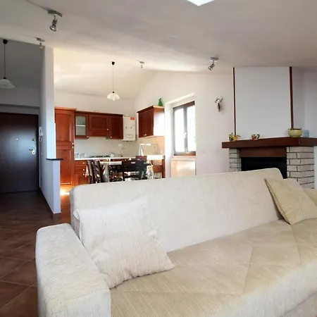 La Mansarda In Pineta Apartmán